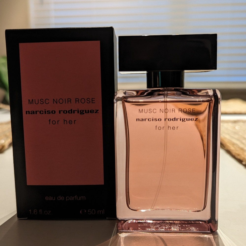 Musc Noir Rose For Her